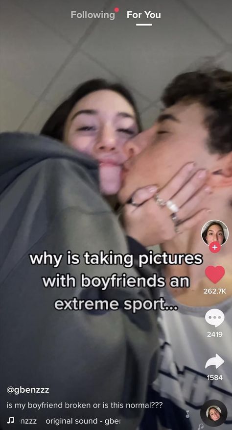 Hockey Couple Goals, Boyfriend Ideas, Cute Relationship, Couples Pics, Hockey Pictures, Couple Stuff, Relationships Goals, Win My Heart, Future Love