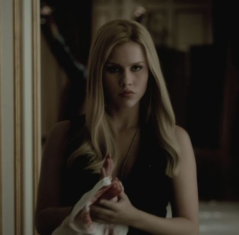 Vampire Diaries Outfits, Rebekah Mikaelson, Vampire Diaries, Celebrities, The Originals