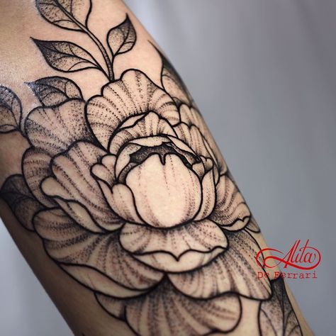 160+ Gorgeous Peony Tattoos Designs With Meanings (2022) - TattoosBoyGirl Tattoo Genou, Forarm Sleeve, Whip Shading Tattoo, Stippling Tattoo, Shading Tattoo, Peony Flower Tattoos, Round Tattoo, Miami Tattoo, Tattoo Shading