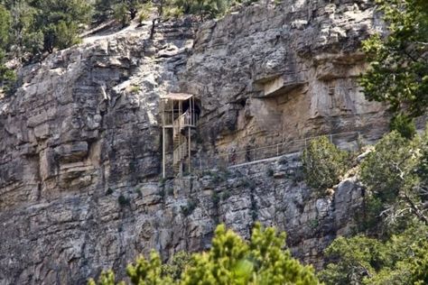 Sandia Man Cave Trail In New Mexico Is Best Easy Hike With Amazing Views Sandia Mountains, Albuquerque News, New Mexico Usa, The Staircase, Land Of Enchantment, Amazing Views, Diy Stuff, Four Corners, Top Of The World