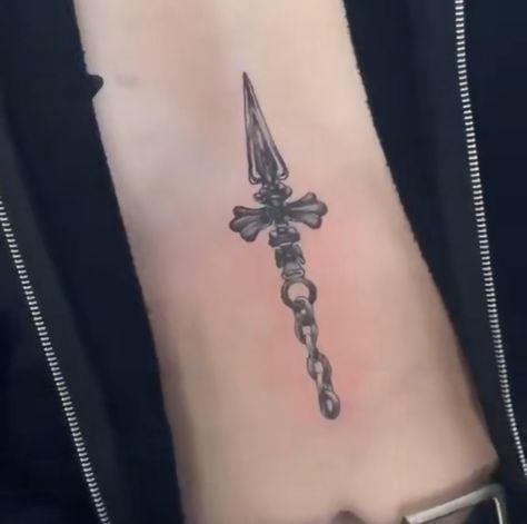 Judgement Chain Tattoo Hxh, Judgment Chain Tattoo Kurapika, Chain Of Judgement Tattoo, Subtle Kpop Tattoos, Kurapika Judgement Chain Tattoo, Judgment Chain Tattoo, Judgement Chain Tattoo, Kurapika Chains Tattoo, Judgement Chain