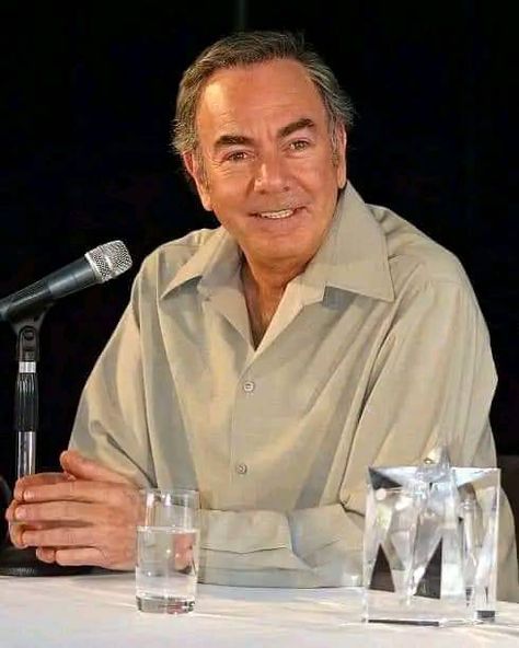 Neil diamond fans | Hello my fans can I get 50,000 comments here Hello love you all | Facebook Neal Diamond, Neil Diamond Songs, Diamond Music, Long Red Nails, Christmas Cd, Diamond Girl, Neil Diamond, Barry Manilow, Diamond Life