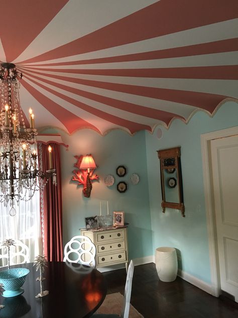 Circus Tent Interior, Clown Themed Room, Circus Home Decor, Circus Themed Nursery, Clowncore Decor, Circus Tent Ceiling, Circus Theme Room, Circus Bathroom, Circus Curtains