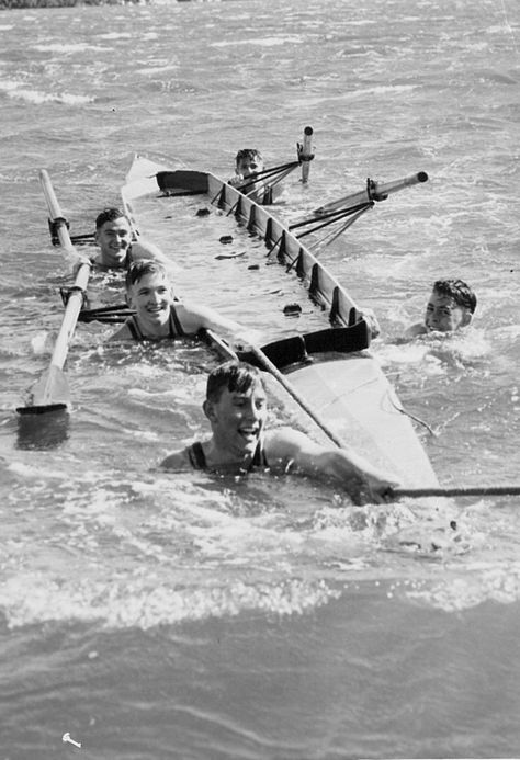 Men's Rowing, Liquid Therapy, Row The Boat, Boys In The Boat, Classic Life, Rowing Crew, Gym Equipment Workout, Rowing Team, Crew Team