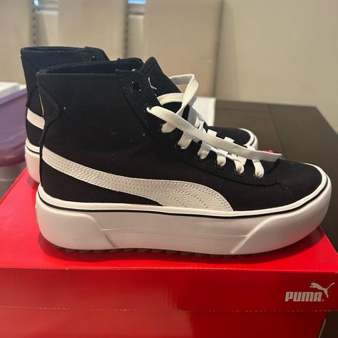 Brand New Puma Black High Top Lace Up Shoe Never Worn Womens Puma Sneakers, Puma High Tops, High Tops Outfit, Puma Running Shoes, Athleisure Sneakers, Shoes Puma, Womens Training Shoes, Puma Suede, Black High Tops