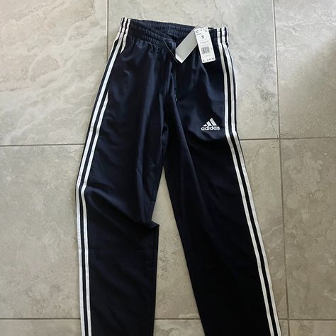 Dark Blue Adidas Aeroready Athletic Pants With White Stripe. Size S, New With Tags. Dark Blue Track Pants Outfit, Dark Blue Adidas, Mens Grey Sweatpants, Track Pants Outfit, I'm Jealous, Dark Blue Pants, Swag Pics, White Sweatpants, Soccer Pants