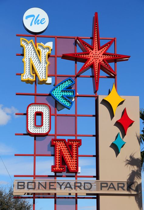 Neon Boneyard, Las Vegas, NV Neon Museum Las Vegas, The Neon Museum, Museums In Las Vegas, Old Vegas, Neon Museum, Las Vegas Sign, Vegas Sign, Billboard Signs, Vintage Neon Signs