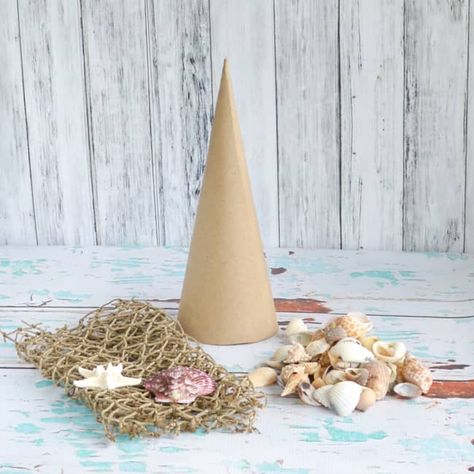 Costal Christmas Seashell Christmas Tree Topiary Tutorial - The Artisan Life Christmas Tree Themes For Kids, Seashell Christmas Tree, Christmas Tree Topiary, Cute Seashell, Mantel Christmas, Beach Christmas Trees, Seashell Christmas Ornaments, Seashell Christmas, Beach Christmas Decorations