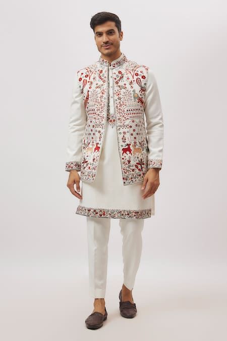 Suits For Guys, Wedding Dresses Men Indian, Haldi Outfit, Men Fashion Photo, Kurta Set For Men, Wedding Dress Men, Nehru Jacket, Nehru Jackets, Wedding Preparation