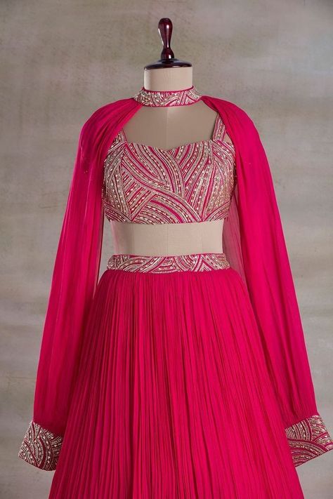 Pink Outfits Indian, Latest Lehnga Designs Party Wear Lehenga Choli, Pink Lehnga Outfit, Lehanga Designs Latest Party Wear, Pink Dress Indian, Haldi Outfits, Lehenga Saree Design, Function Dresses, Crop Top Lehenga