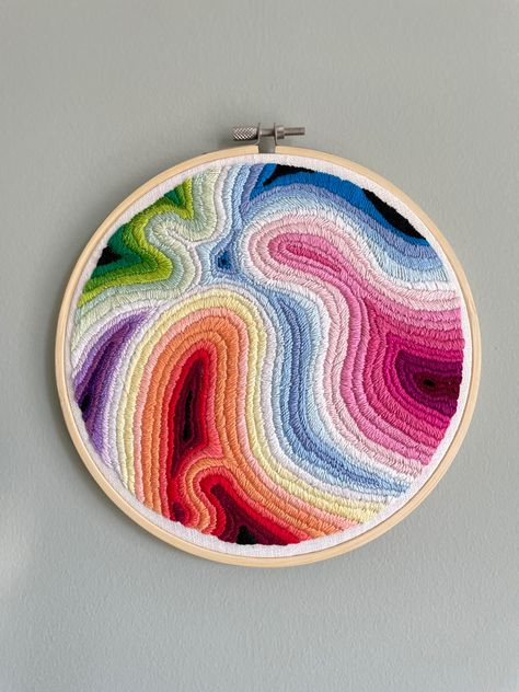 Trippy Embroidery, Modern Embroidery Designs Unique, Ombré Embroidery, Abstract Embroidery Patterns, Abstract Embroidery Designs, Sequence Embroidery Design, Satin Stitch Design, Stitch Design Embroidery, Month Embroidery