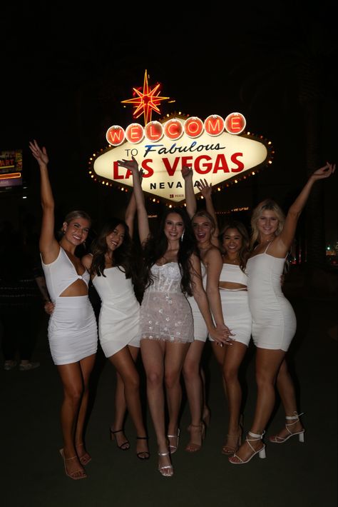 Vegas Bachelorette Party Outfits, White Bachelorette Party Outfit, Vegas Theme Party, White Bachelorette, Las Vegas Bachelorette Party, Las Vegas Outfit, Las Vegas Bachelorette, Vegas Bachelorette Party, Las Vegas Party