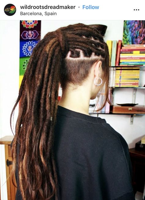 Undercut With Dreads Women, Undercut With Dreads, Dread Undercut, Dreadlocks With Undercut, Dreadlock Undercut, Dreads Undercut, Undercut Dreads, Universal Hairstyles, Dreadlocks Undercut