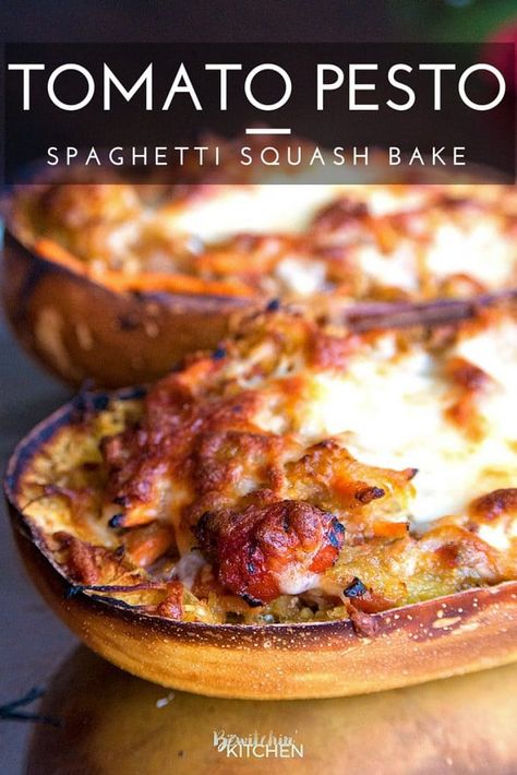 Squash Ideas, Gluten Free Casserole Recipes, Spaghetti Squash Bake, Pesto Spaghetti Squash, Squash Bake, Pesto Spaghetti, Pesto Sauce For Pasta, Low Carb Menus, Courge Spaghetti