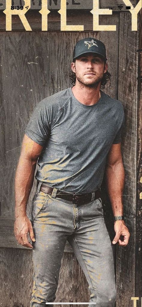 Yes Please!!!😍 Country Style Outfits Mens Summer, Men Country Outfits, Dax Emry, Country Guy Outfits, Military Muscle Men, Western Wallpapers, Riley Green, Music Photoshoot, Original Aesthetic