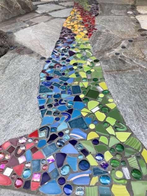 Mosaic Walkway, Designing A Garden, Green Community, Garden From Scratch, Mosaic Tiles Crafts, Mosaic Art Diy, Mosaic Garden Art, Rock Garden Design, Sensory Garden