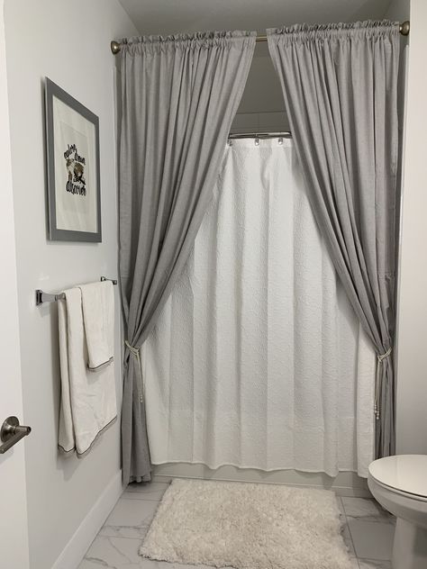 Garden Tub Shower Curtain Ideas, Bathroom Double Curtain Ideas, Restroom Shower Curtain Ideas, Drapes In Bathroom, Bath Tub Curtains Ideas, Restroom Curtains Ideas, Cute Bathroom Curtain Ideas, Double Curtain Bathroom Ideas, Double Curtain Rod Ideas Bathroom