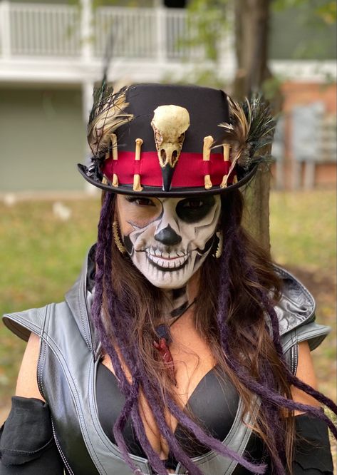 Voodoo Doctor Makeup, Vodoo Costumes For Women Diy, Voodoo Face Paint, Steampunk Witch Costume, Voodoo Makeup Woman, Voodoo Queen Makeup, Voodoo Priestess Makeup, Witch Doctor Makeup, Voodoo Queen Costume