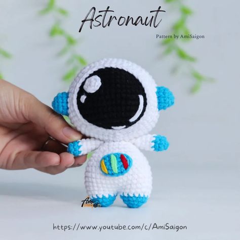 Astronaut Crochet Pattern, Crochet Astronaut Pattern Free, Outer Space Crochet, Space Amigurumi, Astronaut Amigurumi, Crochet Astronaut, Astronaut Crochet, Space Crochet, Diy Crochet Hook