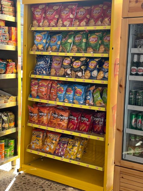 #snacks #chips #grecce #lays #cheetos #flavors #colors Cheetos Flavors, Snacks Chips, Lays Chips, Stranger Things, New Homes, Chips, Snacks, Shelves, Quick Saves