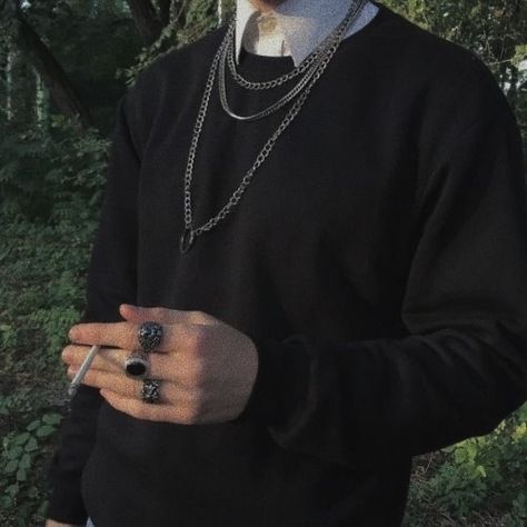 boy aesthetic accessories eboy chain rings outfits fashion Eboy Aesthetic Outfits Men, Eboy Aesthetic Outfits, Grunge Outfits Men, Eboy Aesthetic, Goth Outfit, Aesthetic Outfits Men, Men Formal, Burda Style, Streetwear Men Outfits