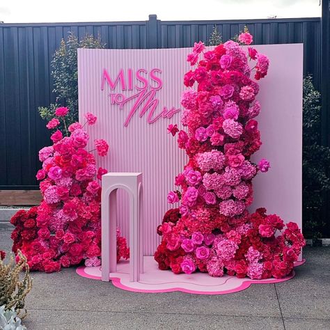 Liz | Event Stylist + Planner | Trend Setter | Package Hire (@momentsandmemoriesmelb) • Instagram photos and videos Deco Orange, Event Stylist, Dream Wedding Decorations, Bridal Shower Inspiration, Pink Bridal Shower, Pink Themes, Wedding Goals, Bridal Shower Theme, Bridal Shower Decorations