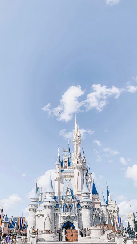 Taustakuva Iphone Disney, Disney World Castle, Foto Disney, Disney World Pictures, Disney Background, Disney Iphone, Cute Disney Pictures, Disney Phone Wallpaper, Disney Side