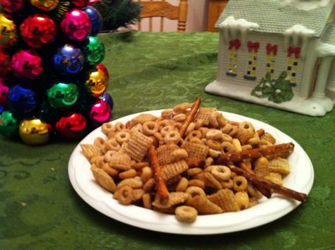 Chex-Cheerios Snack Mix original recipe, no garlic chips, no seasoning salt, includes Cheerios, like mom made Cheerios Snack Mix, Cheerios Snacks, Snack Mix Recipe, Cereal Mix, Chex Mix Recipes, Game Day Appetizers, Cereal Treats, Snack Mix Recipes, Toddler Food