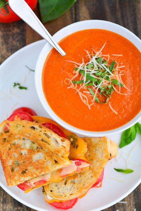 Tomato Basil Soup | Garnish & Glaze Copycat Tomato Basil Soup, Panera Bread Copycat, Soup Grilled Cheese, Panera Recipes, Ultimate Grilled Cheese, Copycat Panera, Basil Soup, Tomato Basil Soup, Panera Bread