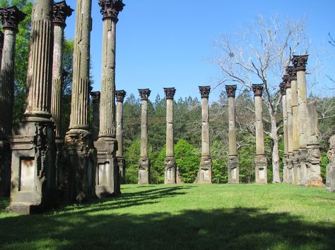 Windsor Ruins in Port Gibson, MS. One of my very favorite places. Mississippi Architecture, Windsor Ruins, Abandoned Plantations, Antebellum Architecture, Antebellum South, Southern Architecture, Southern Plantations, Antebellum Homes, Castle Mansion