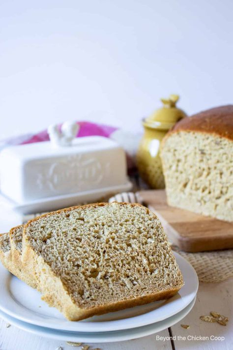 Delicious Homemade Wheat Bread made with white wheat flour. This bread is perfect for sandwiches or toasted with butter and honey. White wheat flour is a 100% whole grain flour made with white spring wheat. Homemade Wheat Bread, White Wheat Bread, Cherry Muffins, Twice Baked Potatoes Casserole, Corn Meal, Easy Puff Pastry, Baked Potato Casserole, Seed Bread, Baking Bread Recipes