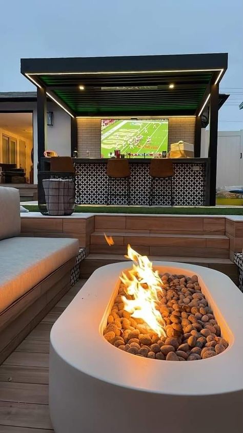 Rooftop Barbeque Outdoor Spaces, Rooftop Deck Ideas, Roof Deck Ideas, Rooftop Apartment, Rooftop Patio Design, Dream Backyard Pool, Rooftop Terrace Design, Rooftop Design, Backyard Studio