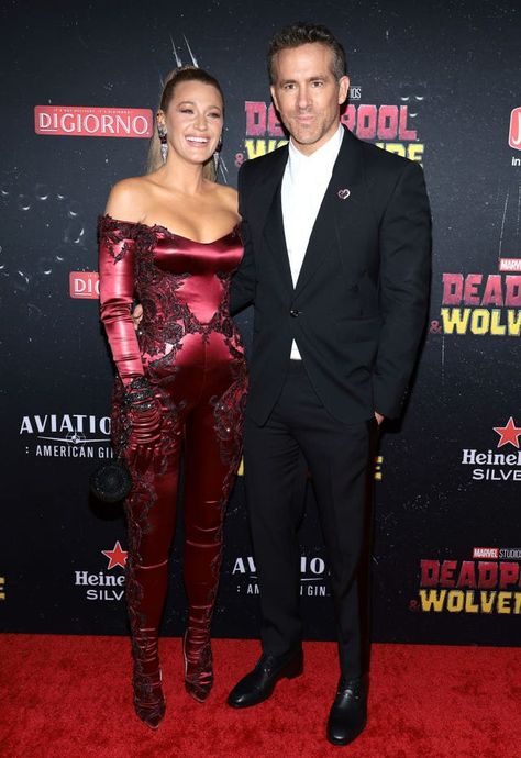 Ryan Reynolds Red Carpet, Blake Reynolds, Blake Lively Fashion, Ryan Blake, 206 Bones, Blake Lively And Ryan Reynolds, Blake Lively Ryan Reynolds, Blake And Ryan, Blake Lovely