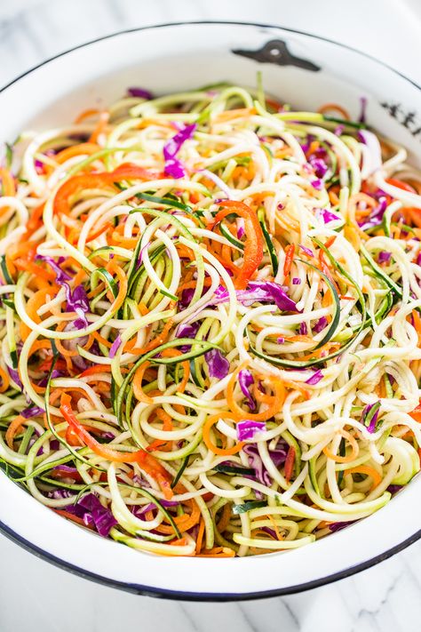 Rainbow Veggie Dragon Noodles | Get Inspired Everyday! Veggie Spiral Recipes, Dragon Noodles, Veggie Noodles Recipes, Vegetable Spiralizer, Zoodle Recipes, Veggie Noodles, Creative Cooking, Spiralizer Recipes, Zucchini Noodles