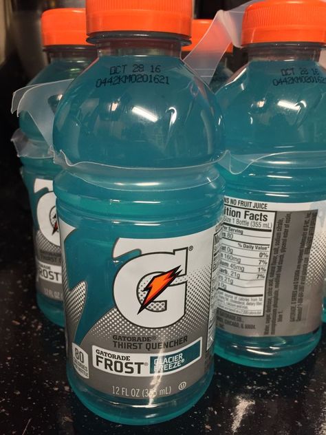 Blue Gatorade Aesthetic, Gatorade Aesthetic, Track Bag, Sick Food, Soccer Essentials, 2010s Aesthetic, Fridge Storage, Soccer Drills, Soccer Life