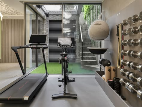 North London Home Gym - Paragon Studio Home Gym Design Luxury Small, Small House Gym, Small Gym Room, Modern Home Gym Design, Home Gym Design Luxury, Gym Luxury, Luxury Basement, Modern Home Gym, Gym Designs