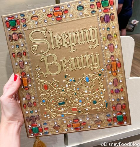 NEW Gorgeous Replica Journals of Classic Disney Fairytale Storybooks Arrive in Disney World! Broccoli Dinner, Disney World Princess, Disney Princess Books, Disney Notebook, Disney Princess Gifts, Disney Storybook, Shop Disney, Princess Book, Disney Now