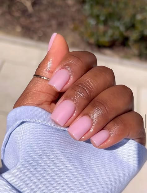 Nail Inspo Plain, Acrylic Nails For Black Women, Gel Short Nails Ideas, Nude Nails Black Women, Short Manicures, Square Acrylic Nails Short, Nails For Black Women, Minimalist Manicure, Italy Nails