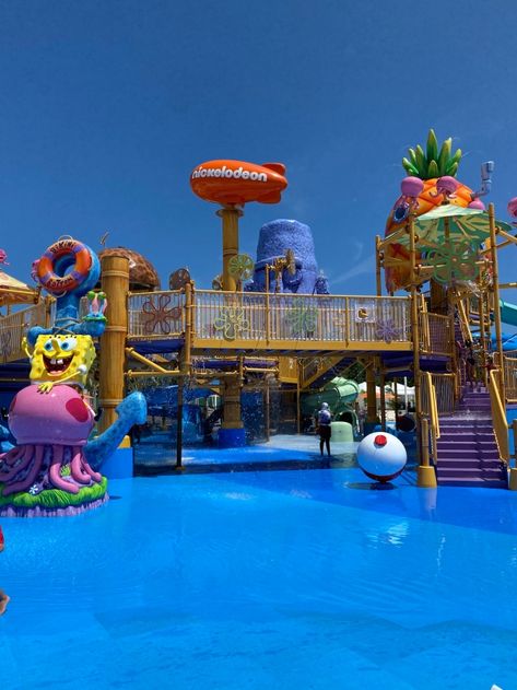 Nickelodeon Hotels & Resorts Riviera Maya Is Making a Big Splash Barcelo Maya Beach, Winter Vacation Ideas, Nickelodeon Hotel, Trips With Kids, Best Winter Vacations, Poppy Coloring Page, Big Splash, Family Pool, Waterpark