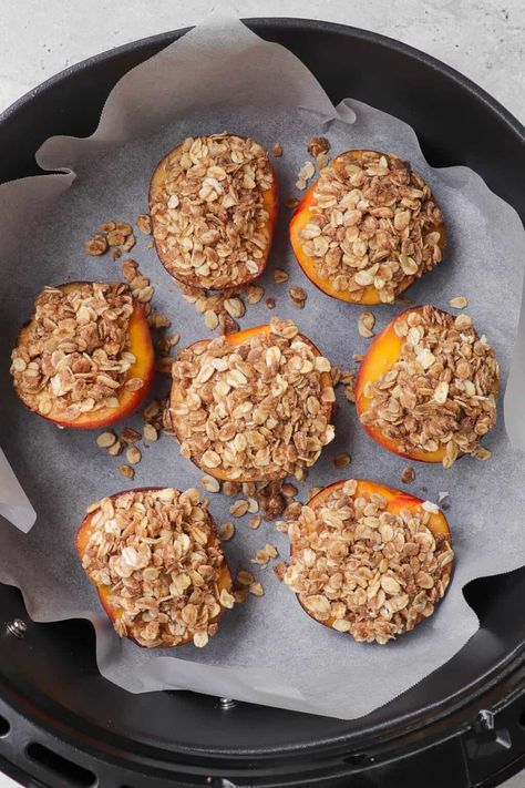 Air Fryer Peaches With Crumble, Peach Air Fryer Recipes, Easy Healthy Peach Dessert, Late Summer Baking, Air Fryer Fruit Crumble, Air Fryer Peaches Healthy, Best Air Fryer Recipes Desserts, Air Fry Peaches, Airfryer Peaches