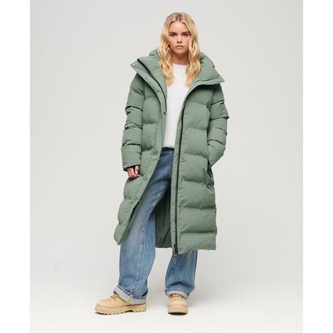 Long Puffer Jacket Outfit, Long Jacket Outfit, Long Green Jacket, Long Green Coat, Winter Jacket Outfits, Winter Mode Outfits, Puffer Jacket Outfit, Long Puffer Jacket, Superdry Women