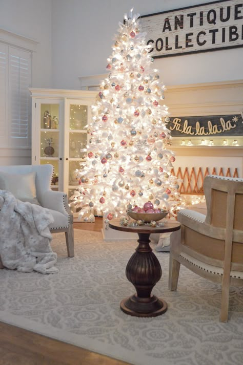 Dreamy White Christmas Tree at The Little Cottage - www.foxhollowcottage.com - White tree wearing vintage blush pink, silver, gold ornaments - Christmas home decorating ideas Diy Christmas Tree Decorations, Fancy Tree, White Xmas Tree, Christmas Home Decorating, White Christmas Tree Decorations, Pink Ornaments, White Christmas Tree Ideas, White Trees, Silver Christmas Decorations