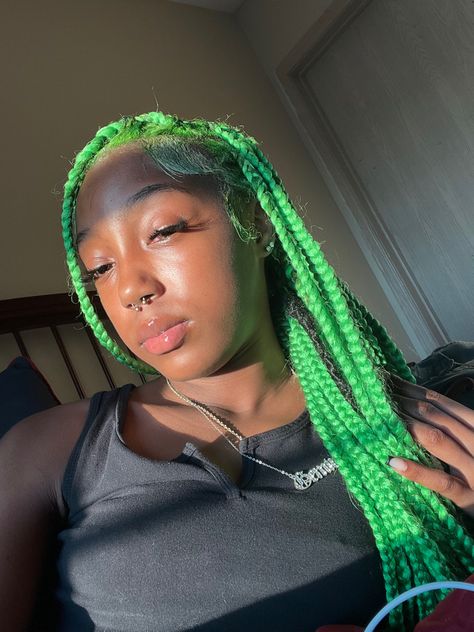 Long knotless, green Green Knotless Braids, Green Knotless, Green Braids, Hair Color For Dark Skin, Pretty Hair Color, Knotless Braids, Pretty Hair, Green Hair, Teal Green