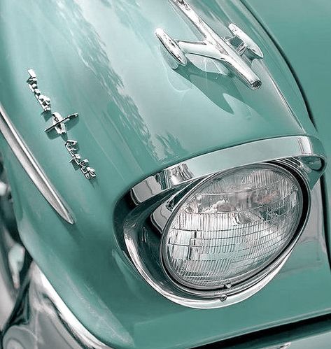 Teal Car, Verde Aqua, Turquoise Aesthetic, Tiffany Girls, Mint Aesthetic, Verde Tiffany, Verde Jade, Sage Green Wallpaper, Light Blue Aesthetic