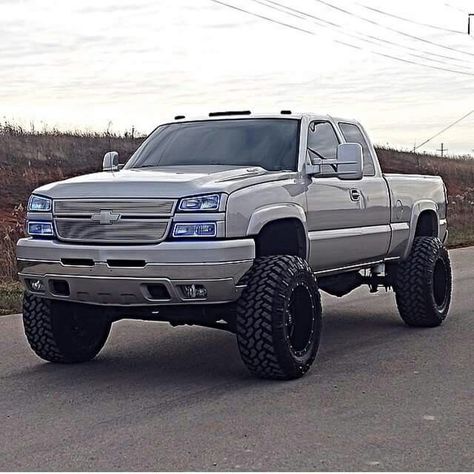 2004 Chevy Silverado 2500 Hd, Chevy Cateye Lifted, Lifted Cateye Chevy, 2005 Gmc Sierra 2500 Hd, Cateye Trucks, Cat Eye Silverado, Cateye Silverado, 2005 Chevy Silverado 2500 Hd, Cateye Chevy