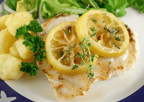 Baked Perch with Lemon Grilled Walleye, Bariatric Friendly Recipes, 2000 Calorie Diet, Baked Fish, Fish Fillet, Lemon Recipes, Fresh Garlic, Calorie Diet, Fish And Seafood