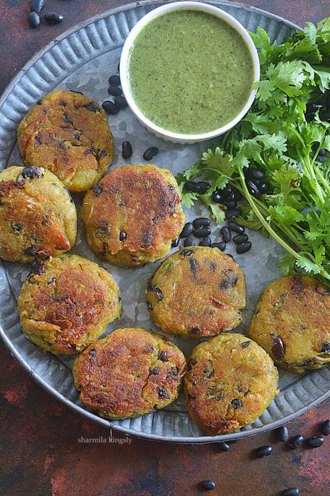 Sweet Potato And Black Beans, Bean Patties, Black Bean Patties, Sweet Potato Patties, Vegan Patties, Steamed Sweet Potato, Vegan Plant Based, Sweet Potato Muffins, Potato Patties