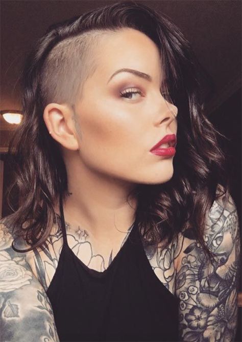 Undercut Long Hair: Long Undercut Hairstyles and Haircuts for Women Vi Haircut, Half Shaved Hair Medium, Long Undercut Hairstyles, Badass Hairstyles, Long Undercut, Phoenix Fashion, Women Undercut, Shaved Hair Women, Undercut Long Hair