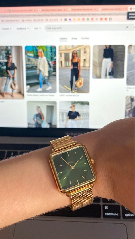 Cluse Watches Women, Golden Watch, Watches Women, Watches For Women, Cluse Watch, Style Guide, Old Money, Ideas Style, Style Guides