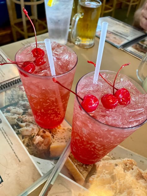 Shirley Temple Drink Aesthetic, Shirley Temple Bar, Shirley Temples, Shirley Temple Drink, Aesthetic Drinks, Pins Board, Drink Aesthetic, Pavlova Recipe, Sleepover Food